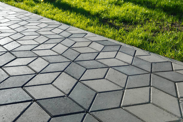 Best Driveway Pavers Near Me  in Roseburg Nth, OR