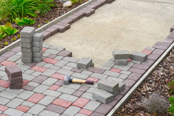 Best Professional Driveway Pavers  in Roseburg Nth, OR